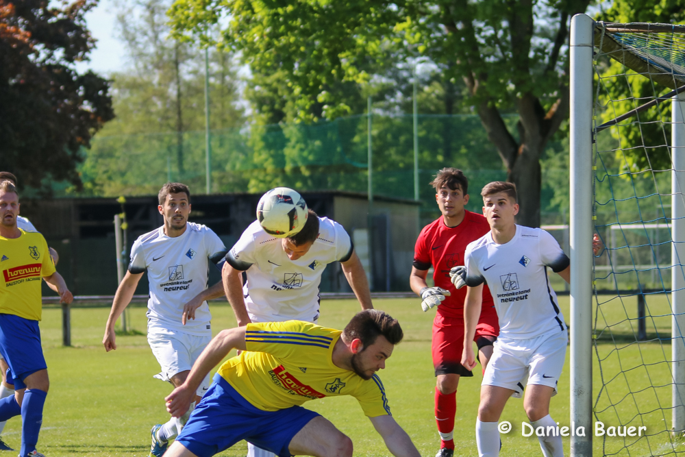 FC Neureut - TV Spöck_40