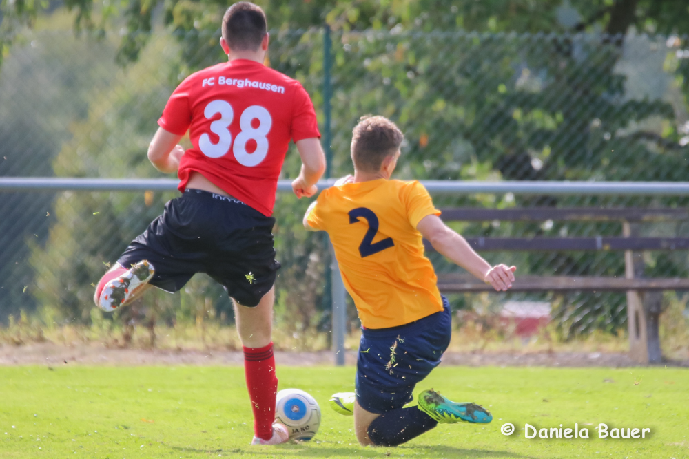 FC Berghausen II - TV Spöck II_15